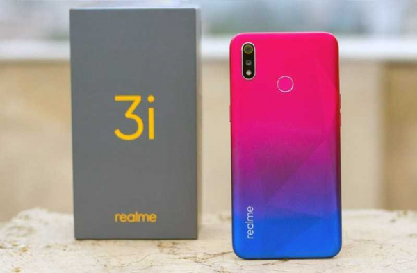 Обзор Realme 3i: если нужен красивый бюджетный смартфон