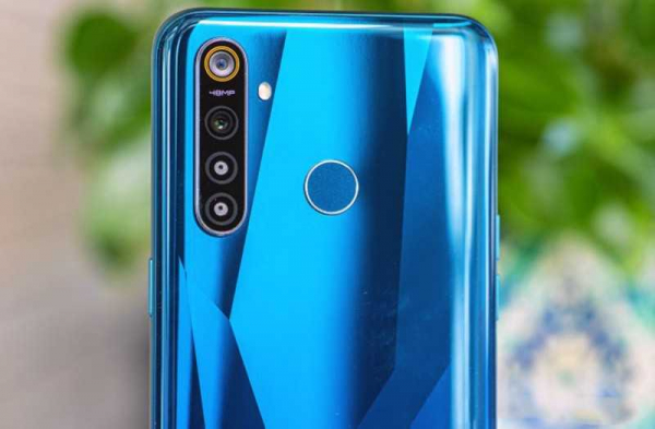 Обзор Realme Q (5 Pro): бюджетный и улучшенный смартфон