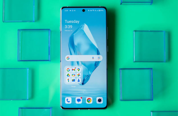Обзор OnePlus 12R: мощного смартфона с лучшим дисплеем в истории компании