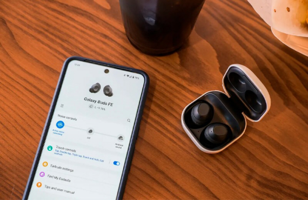 Обзор Samsung Galaxy Buds FE: комфортных TWS наушников с приятным звуком и ANC