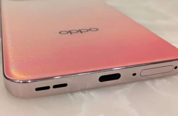 Обзор Oppo Reno 12: стильного смартфона с удобными функциями ИИ