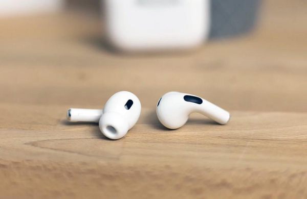 Обзор AirPods Pro 2: лучшие беспроводные наушники для пользователей Apple