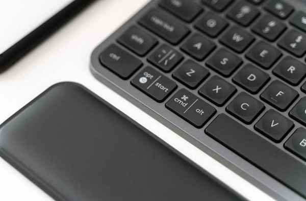 Обзор Logitech MX Keys: лучшая беспроводная клавиатура для работы