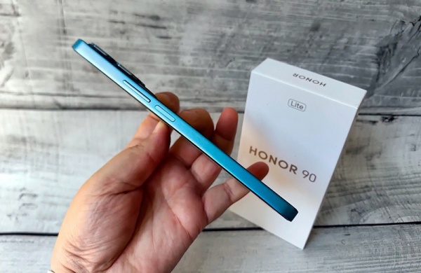 Обзор Honor 90 Lite: упрощённого смартфона не для каждого пользователя