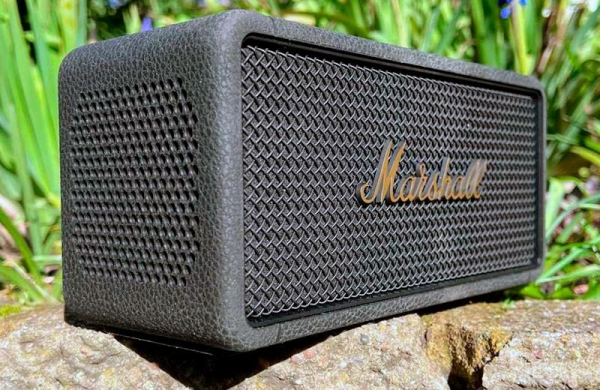 Обзор Marshall Middleton: высококачественной Bluetooth-колонки с высокой ценой и громкостью