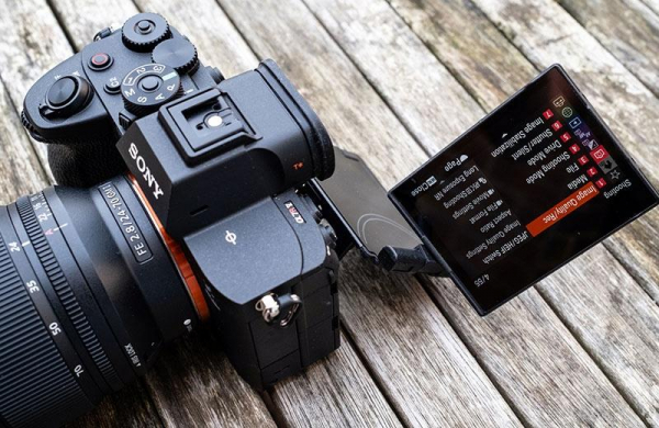 Обзор Sony a7R V: полнокадровой камеры для потрясающих фотографий разрешением 60 Мп