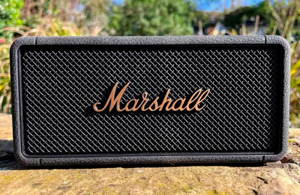 Обзор Marshall Middleton: высококачественной Bluetooth-колонки с высокой ценой и громкостью