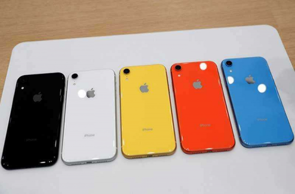 Первый обзор iPhone XR: флагманский iPhone за меньшую цену