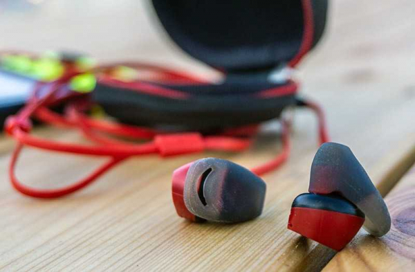 Обзор HyperX Cloud Earbuds: наушники для Nintendo Switch