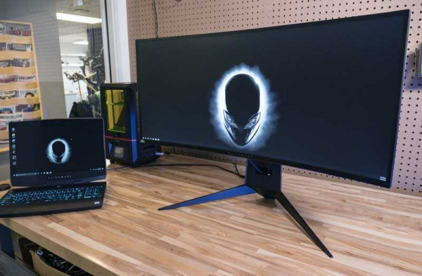 Обзор игрового монитора Alienware AW3418DW с высокой производительностью