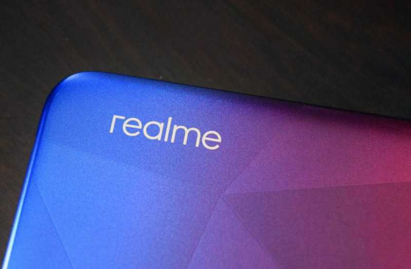 Обзор Realme 3i: если нужен красивый бюджетный смартфон