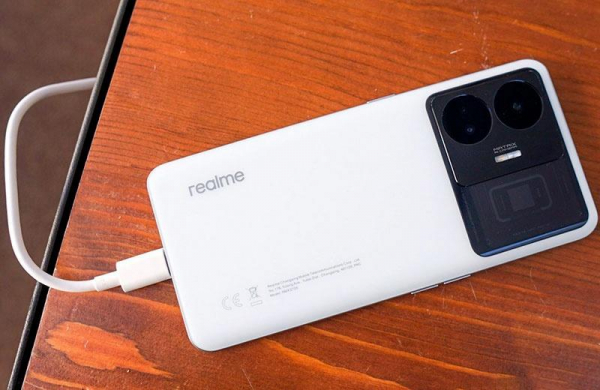 Обзор Realme GT3: производительного смартфона монстра с зарядкой 240 Вт