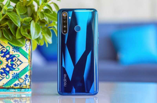 Обзор Realme Q (5 Pro): бюджетный и улучшенный смартфон