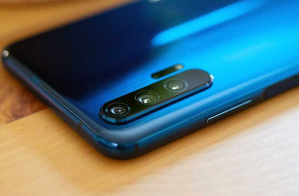 Обзор Honor 20 Pro: роскошный телефон для повседневности